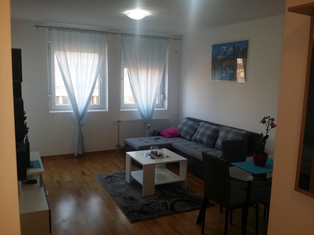Apartment Jelena Zrenjanin Exteriér fotografie